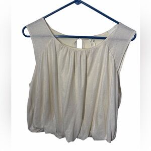 Women’s Anthropologie Gold Shimmer Sleeveless Blouse with a gathered hem! Size M
